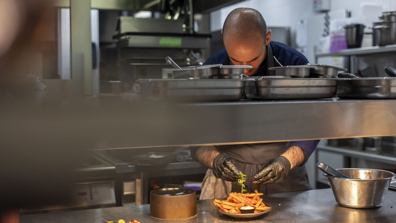 Chef de Partie - DoubleTree by Hilton Amsterdam Centraal Station