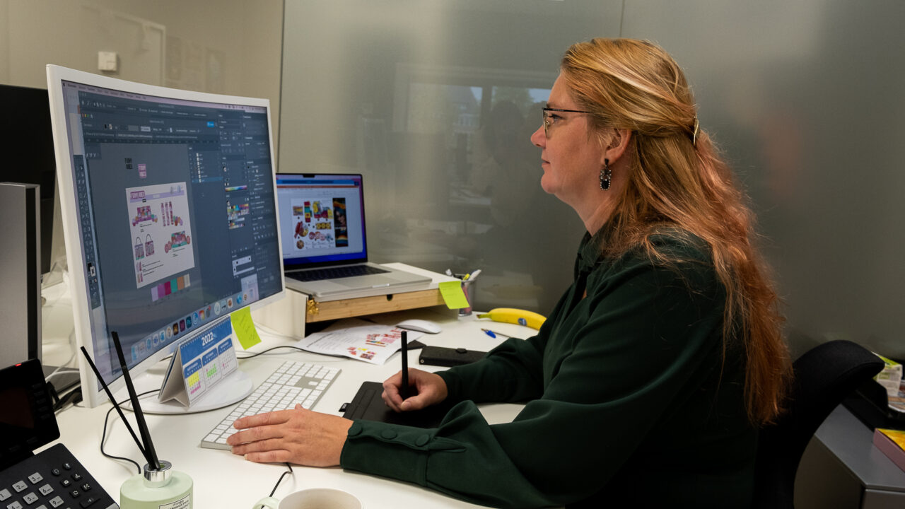 Packaging Designer - Topbrands