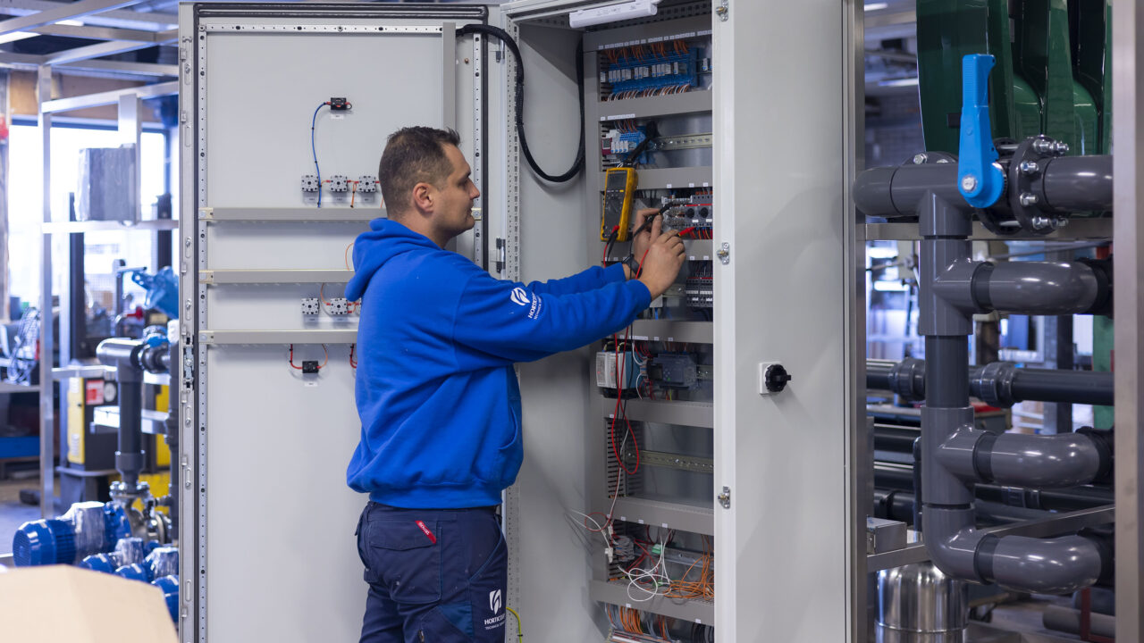 Elektromonteur - Horticulture Technical Solutions