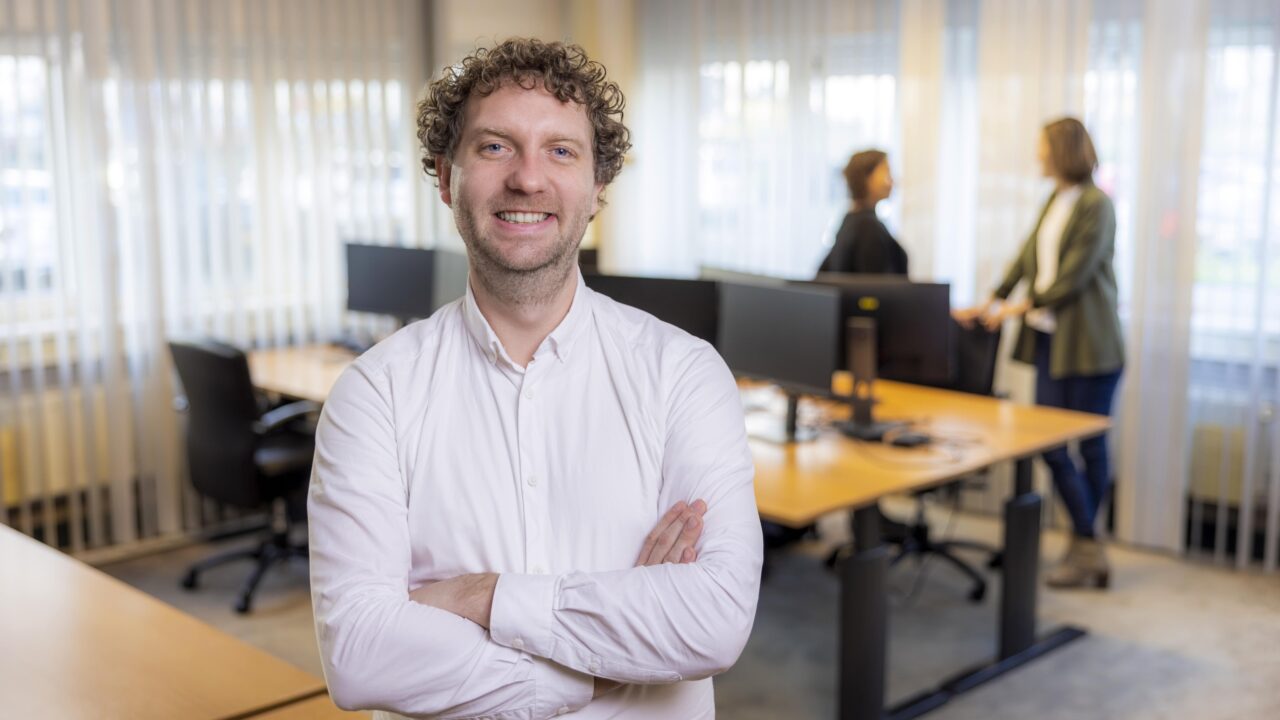 Data Engineer - CB